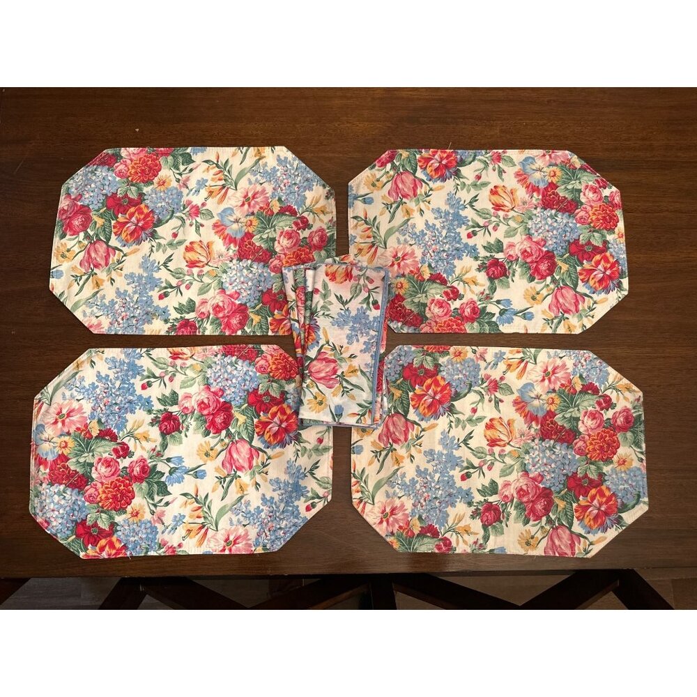 Blue Hydrangea Placemats with Matching Napkins- Set of 4- Spring Easter
